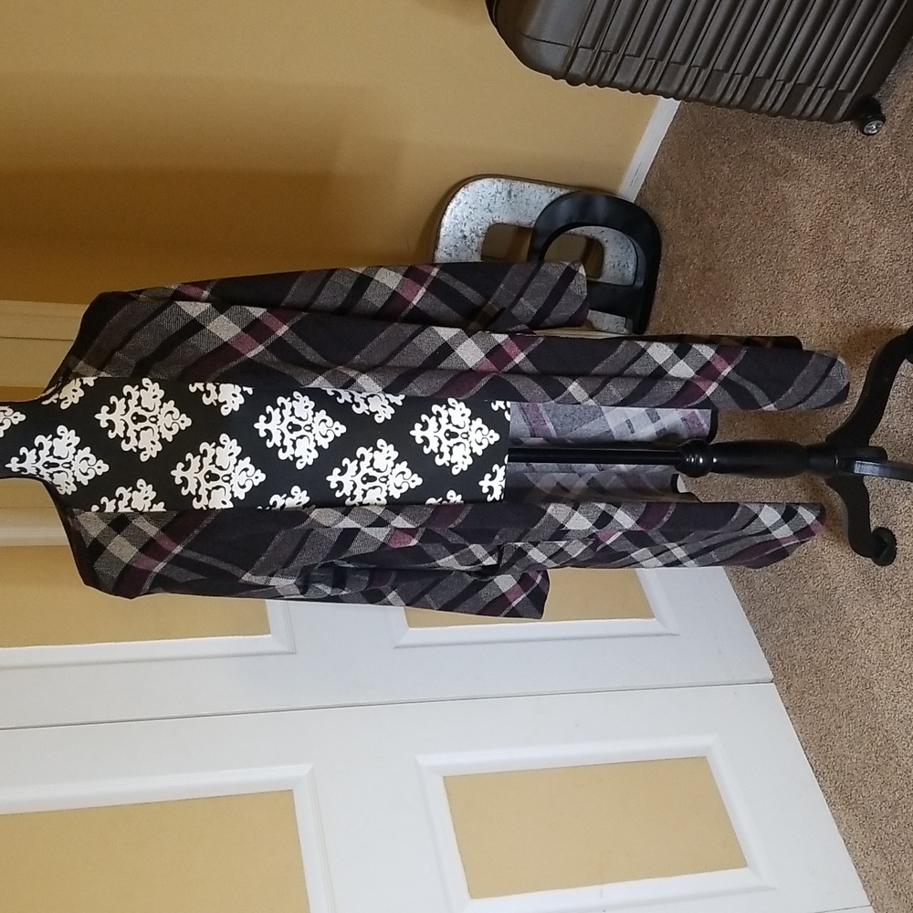 Long Cardigan w/Pockets